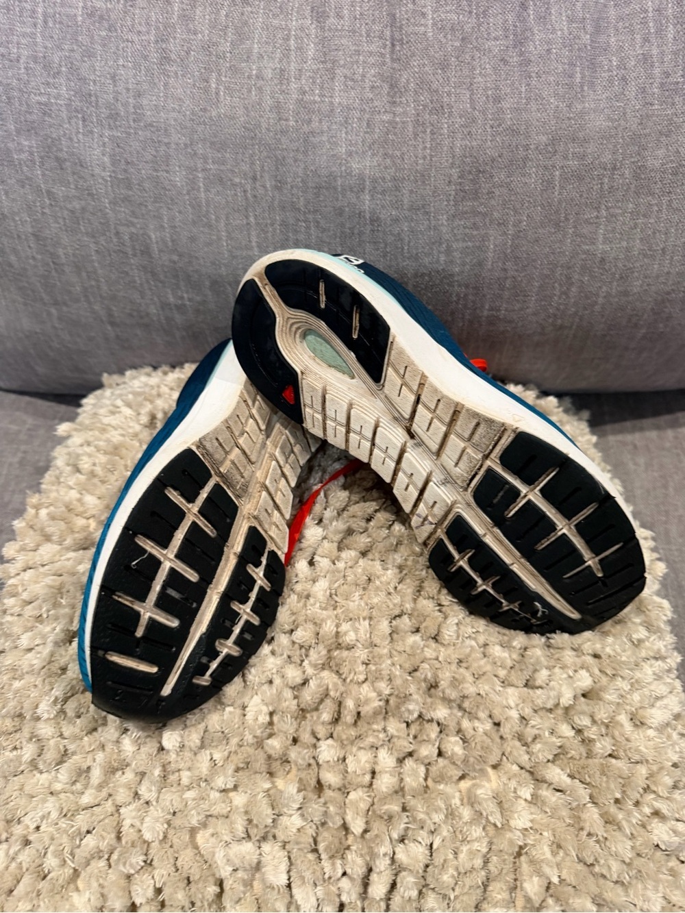 Salomon Teal Blue Running Shoes with Red Laces - Picture 5 of 6